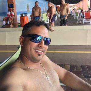 Meet your Posher, Luis